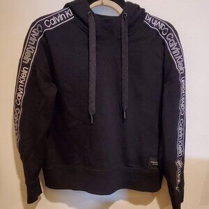 Calvin Klein pullover hoodie